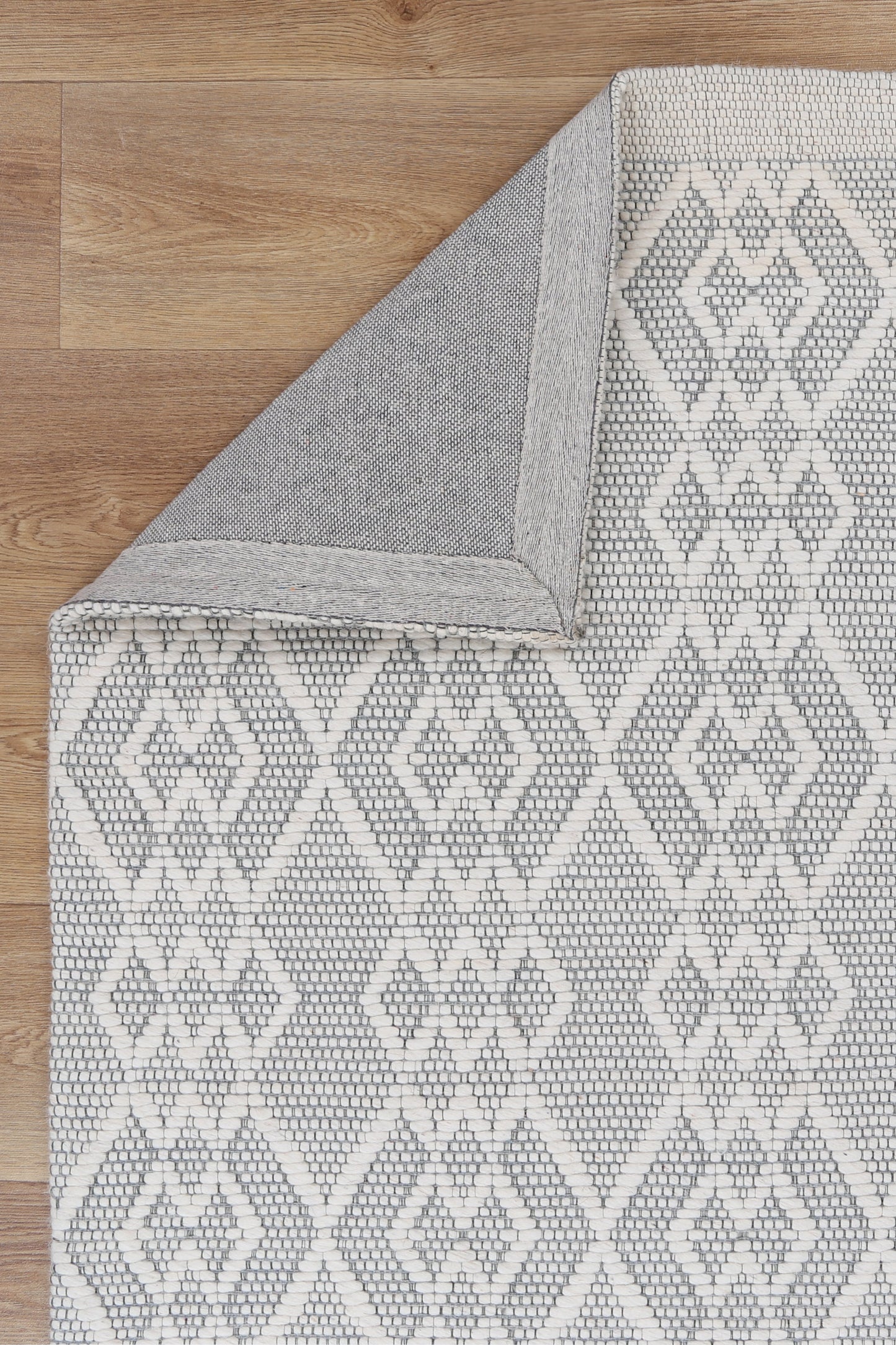 Pani 03 Light Grey