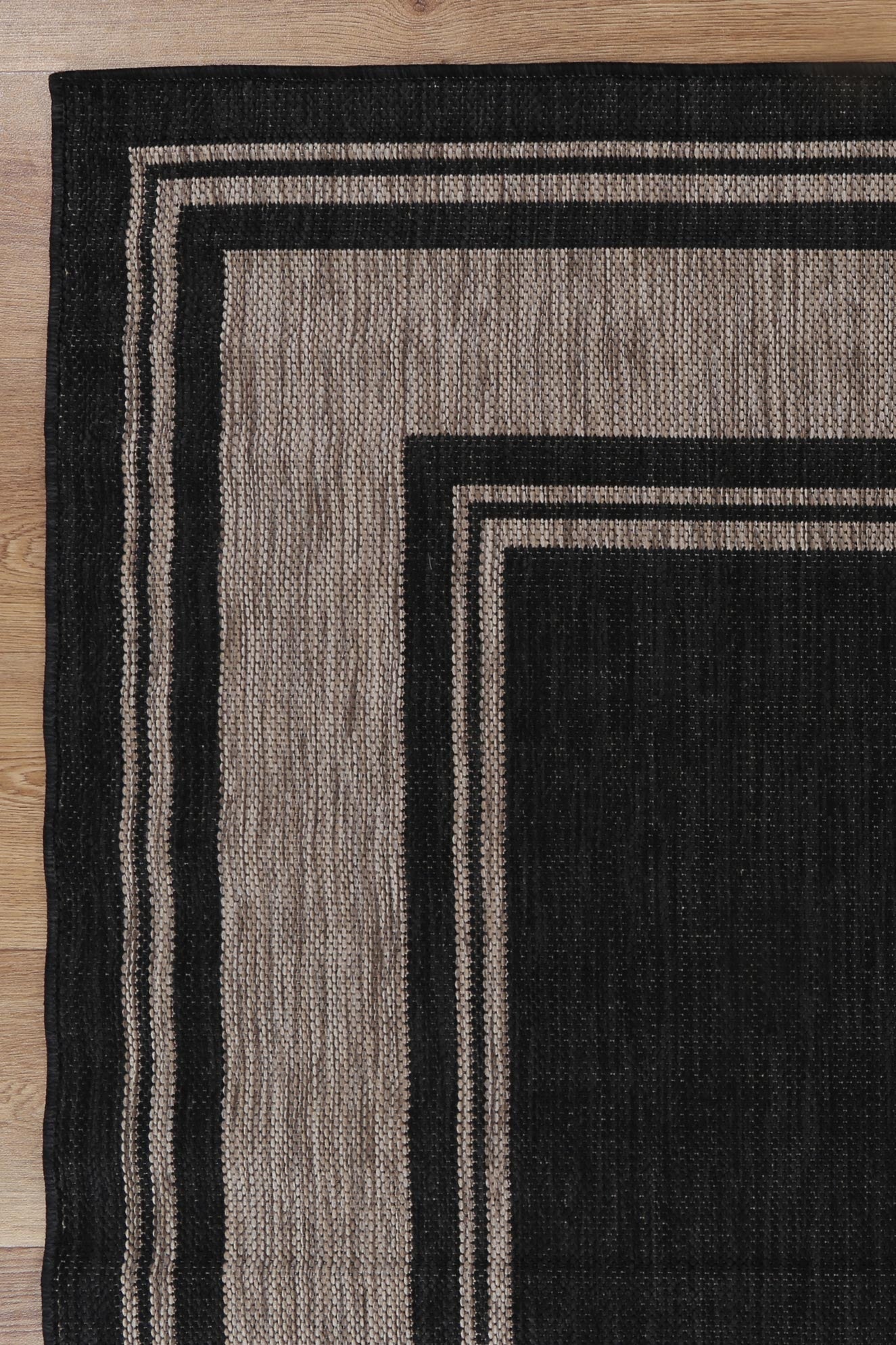 Dusk B D05 Black/Sand (11515A)