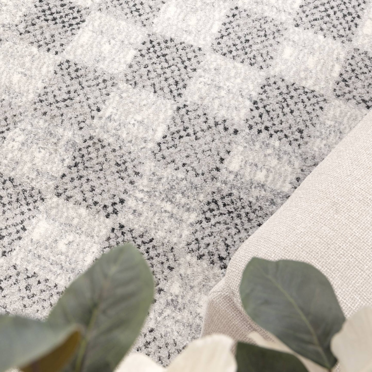 Dorado Grey Checkered Rug - D002