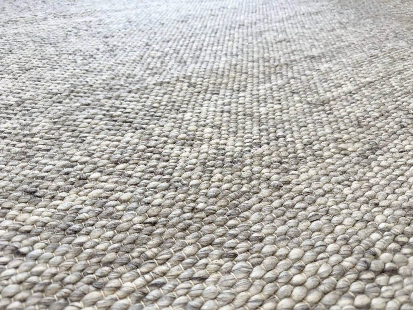 Essence Minimal Wool Weave Grey Rug